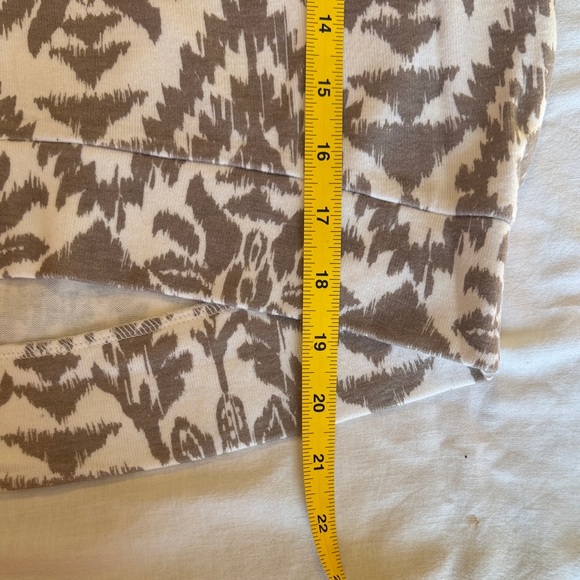 Abercrombie & Fitch Brown and Cream Patterned Hoodie - Picture 7 of 7